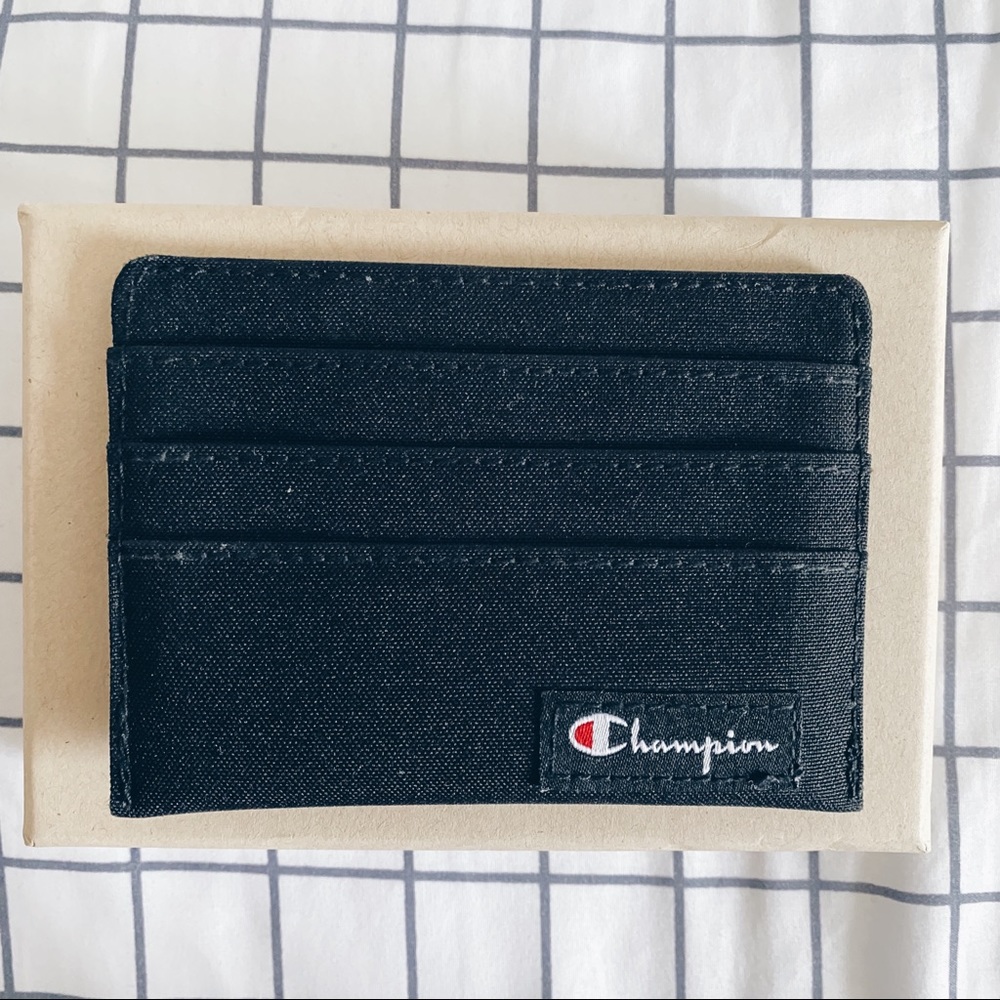 Champion Card Holder - Picture 4 of 5